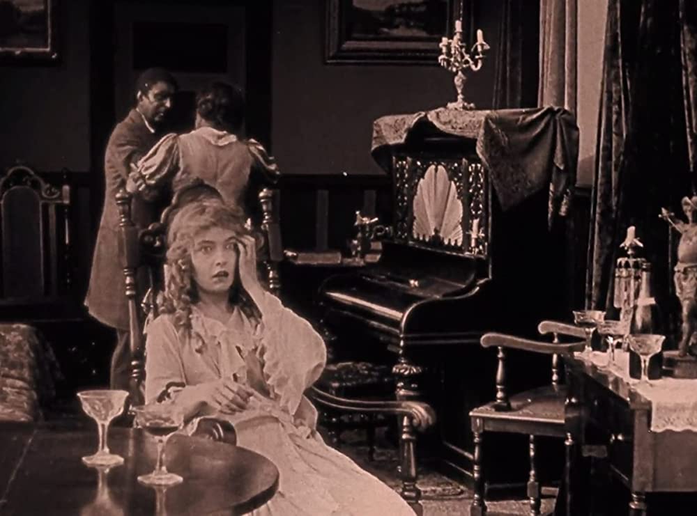 「国民の創生」リリアン・ギッシュの画像