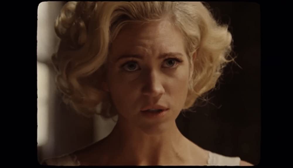 「X エックス」ブリタニー・スノウの画像