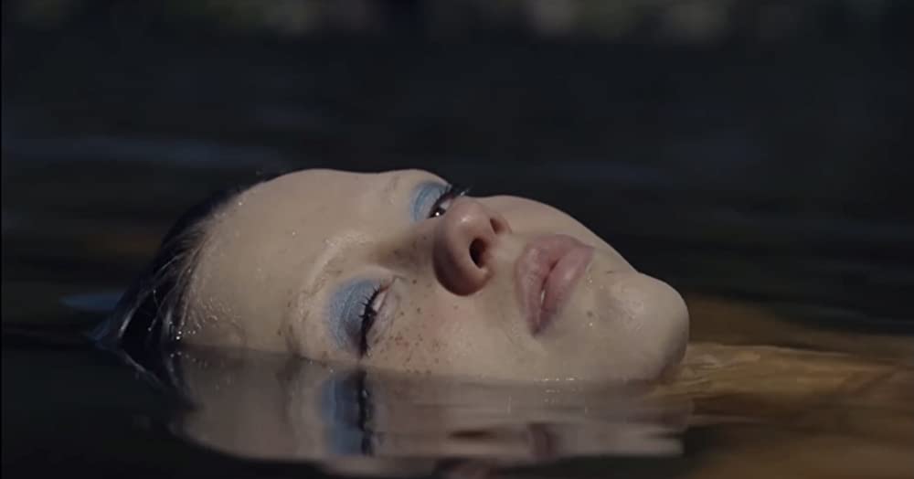 「X エックス」ミア・ゴスの画像