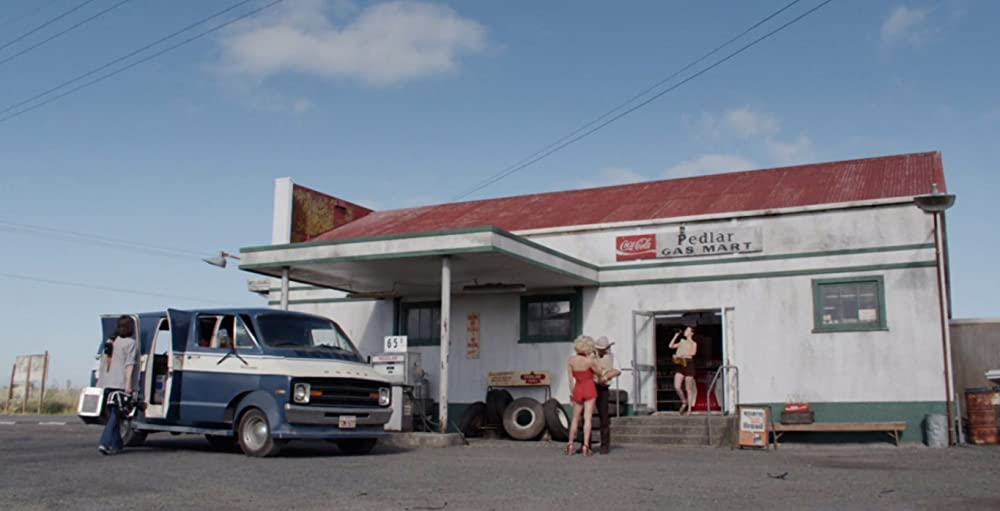 「X エックス」マーティン・ヘンダーソン & ブリタニー・スノウ & オーウェン・キャンベル & ミア・ゴスの画像