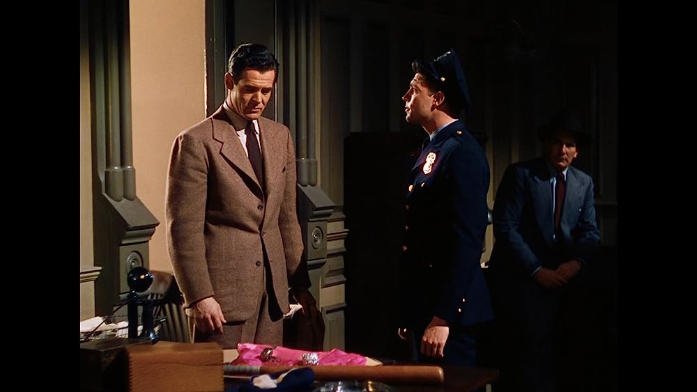 緑色の髪の少年の画像