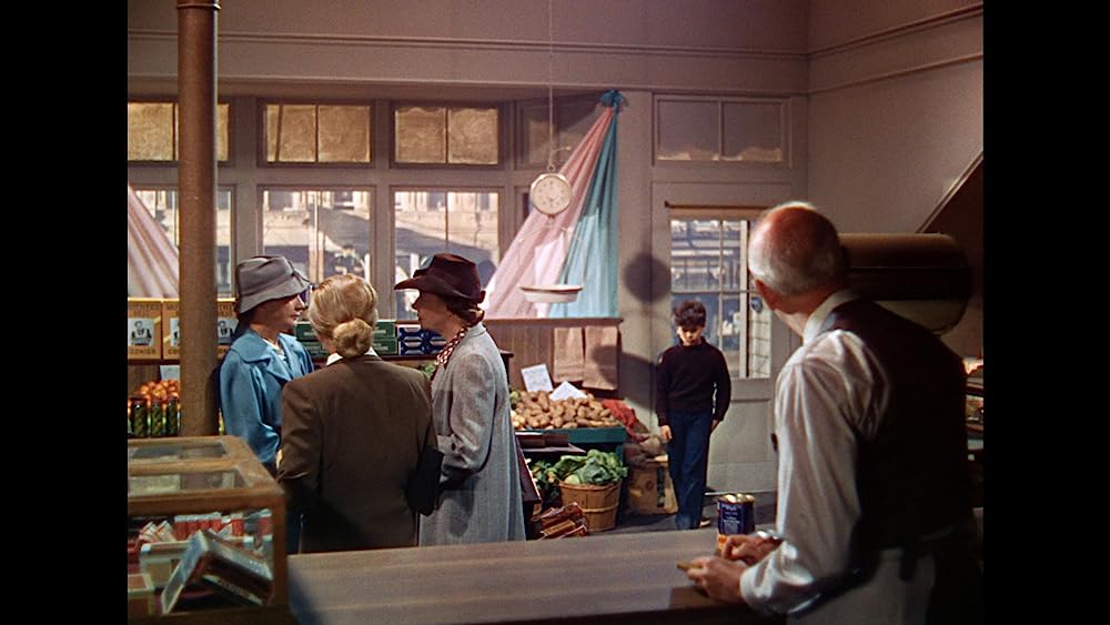 緑色の髪の少年の画像