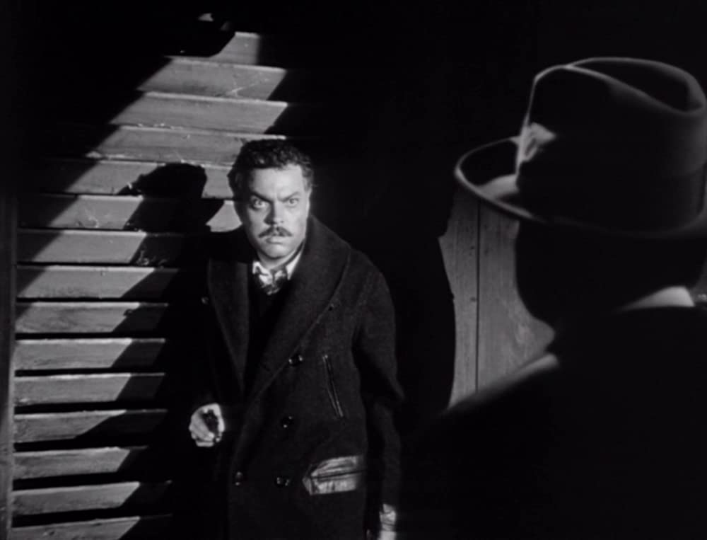 ストレンジャーの画像