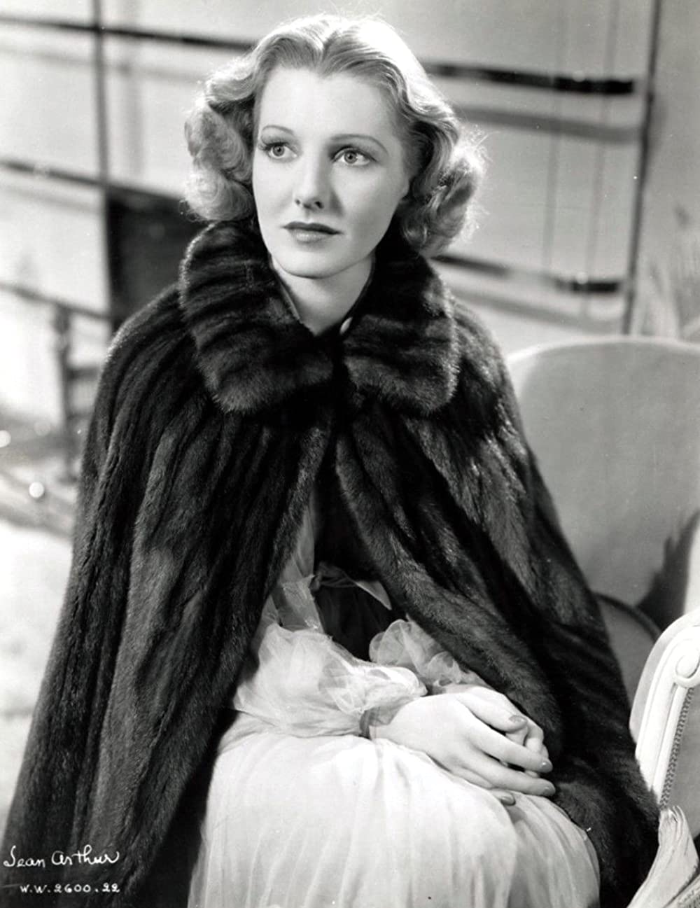 歴史は夜作られるの画像