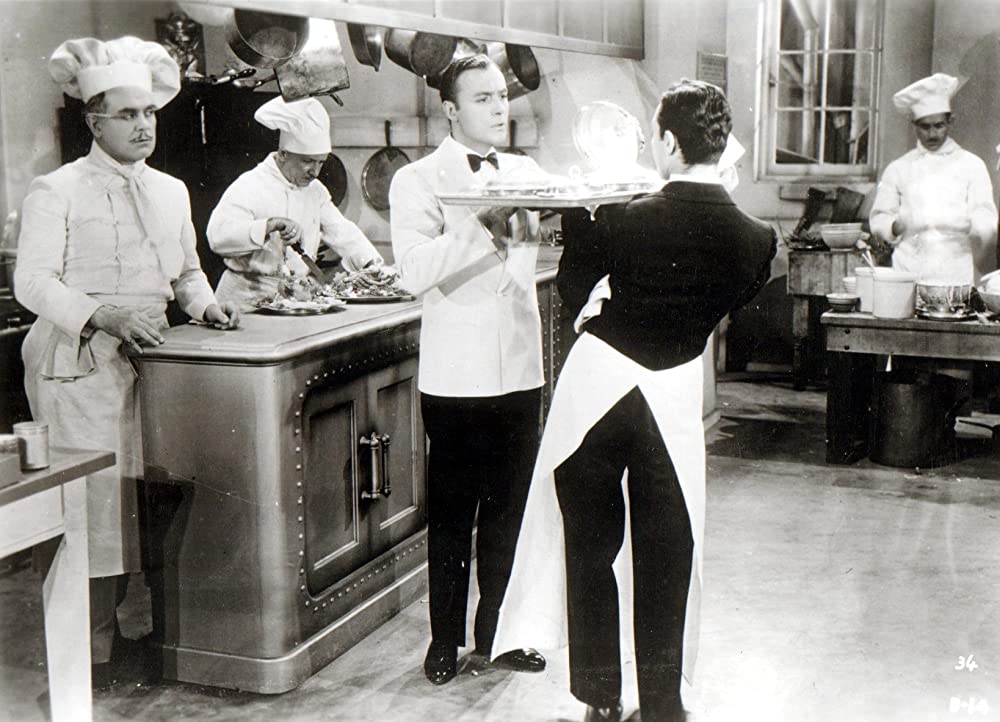 歴史は夜作られるの画像