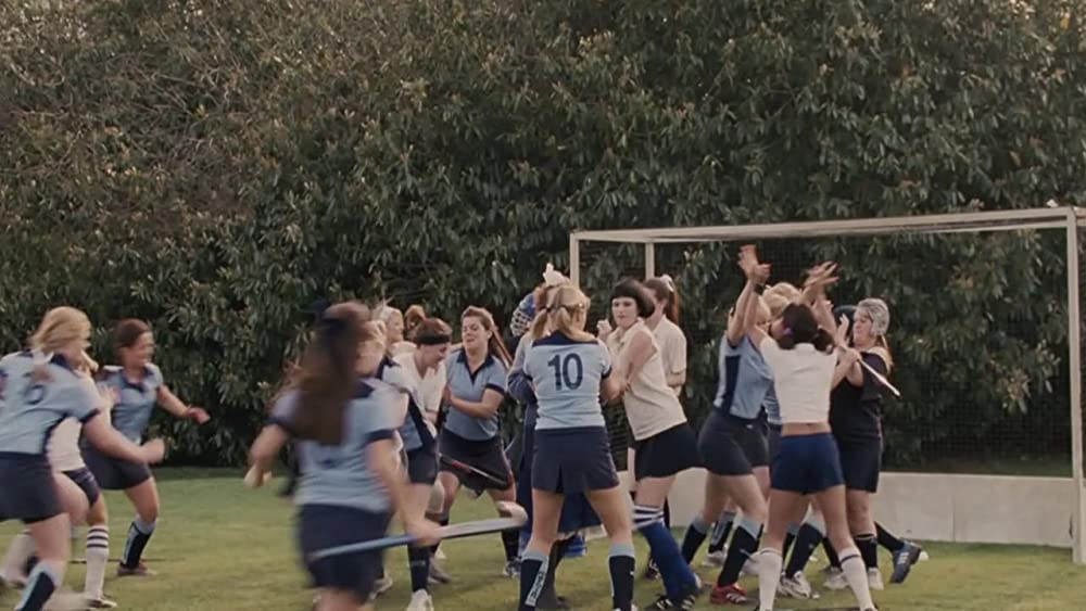 「聖トリニアンズ女学院 史上最強！?不良女子校生の華麗なる強奪作戦」ジェマ・アータートンの画像