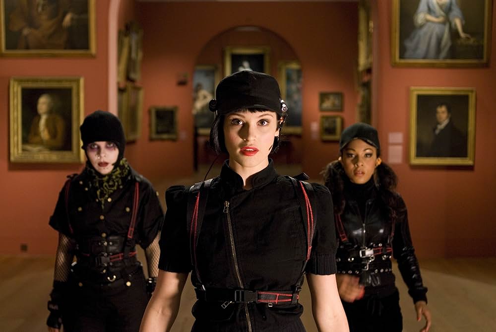 「聖トリニアンズ女学院 史上最強！?不良女子校生の華麗なる強奪作戦」の画像