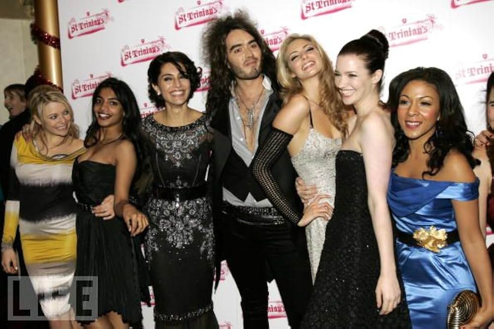 「聖トリニアンズ女学院 史上最強！?不良女子校生の華麗なる強奪作戦」の画像