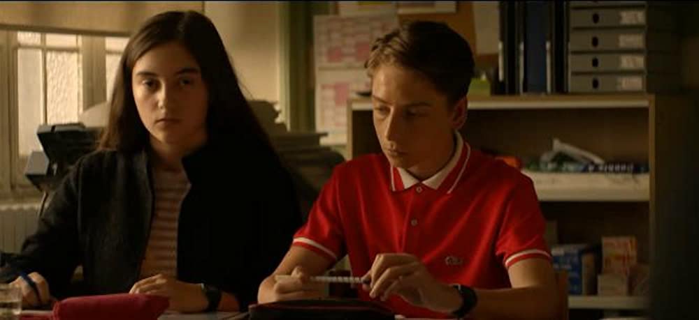 「スクールズ・アウト」Luàna Bajramiの画像