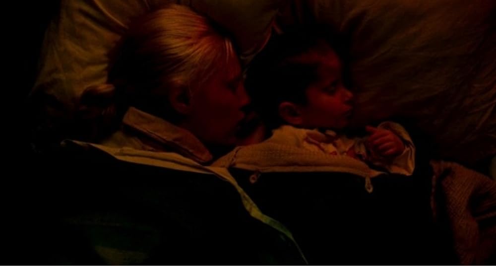 戦争と女の顔の画像