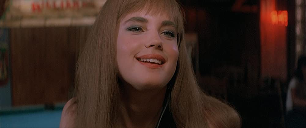 「窓・ベッドルームの女」エリザベス・マクガバンの画像