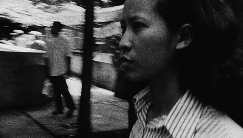 真昼の不思議な物体の画像