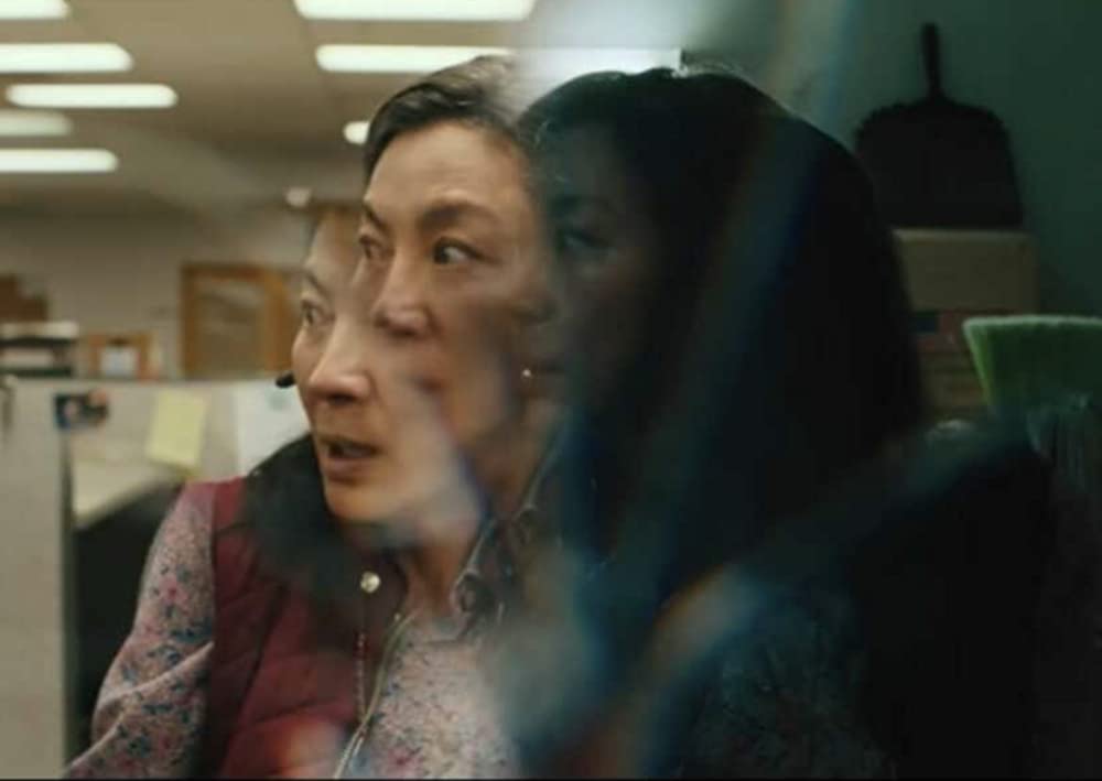 「エブリシング・エブリウェア・オール・アット・ワンス」ミシェル・ヨーの画像