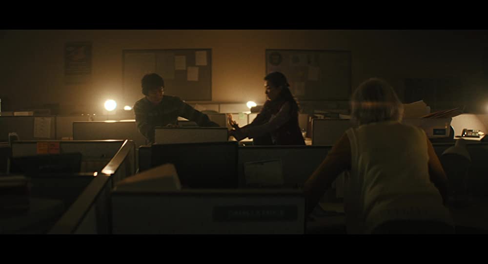 「エブリシング・エブリウェア・オール・アット・ワンス」ジェイミー・リー・カーティス & ミシェル・ヨー & ジョナサン・キー・クァンの画像