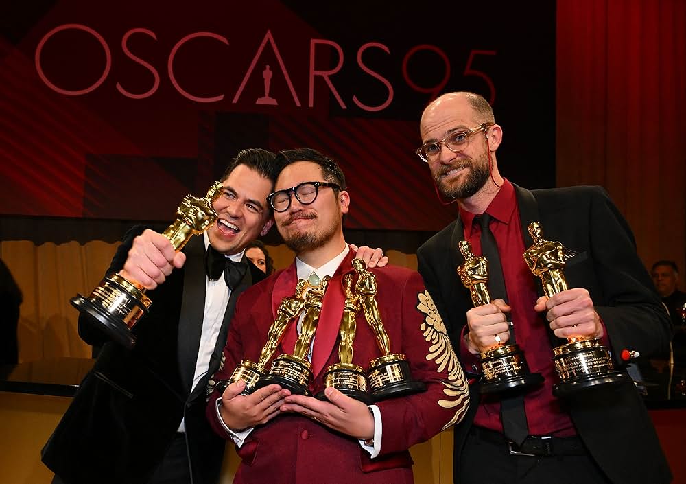 「エブリシング・エブリウェア・オール・アット・ワンス」の画像