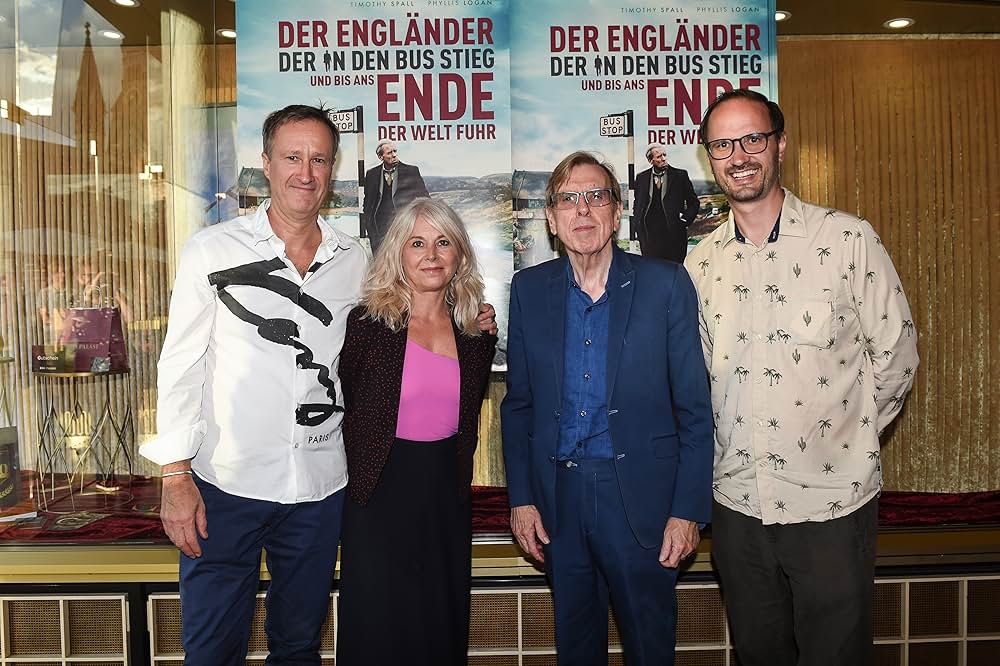 君を想い、バスに乗るの画像