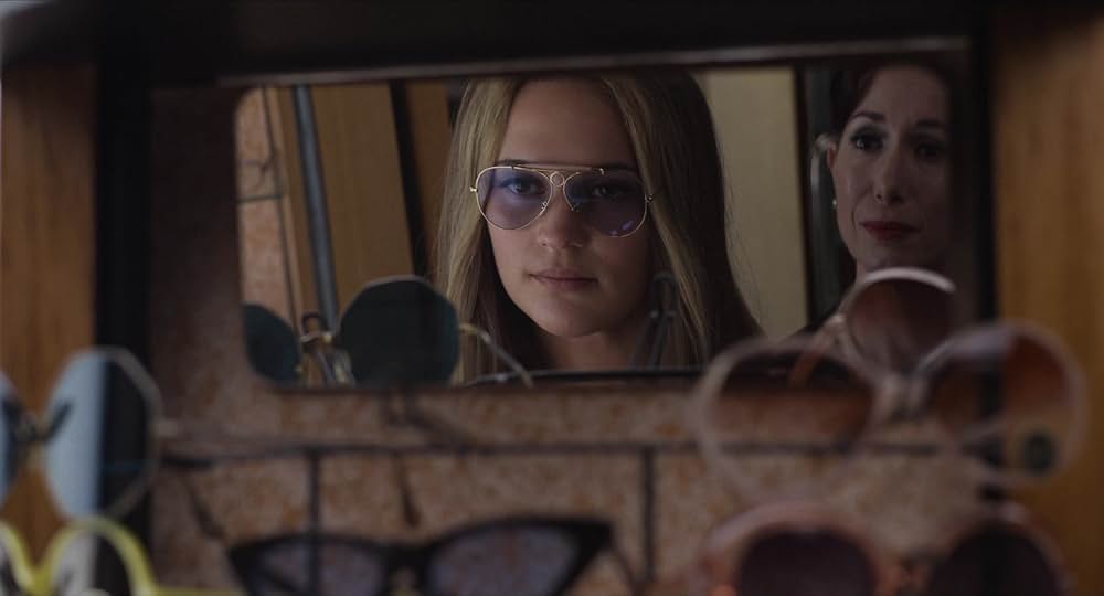 グロリアス 世界を動かした女たちの画像