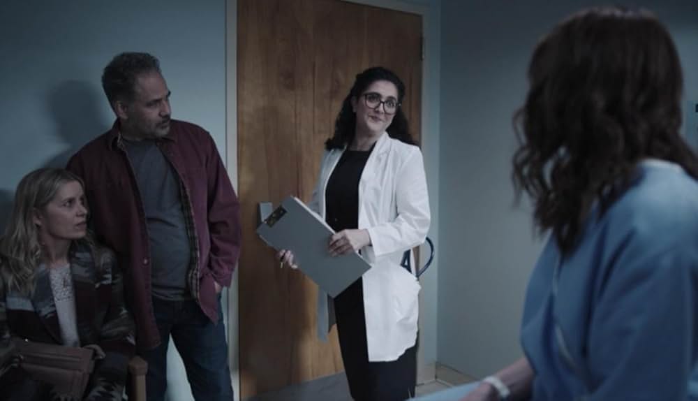 イン・ビトゥイーンの画像