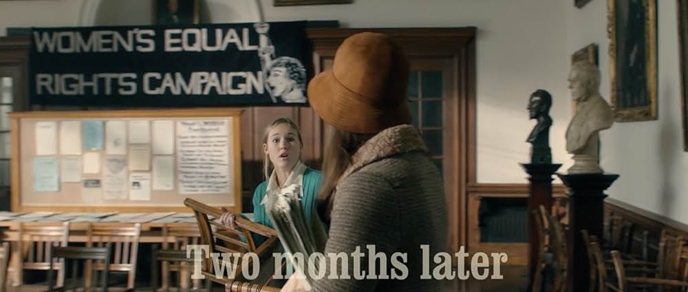 「彼女たちの革命前夜」の画像