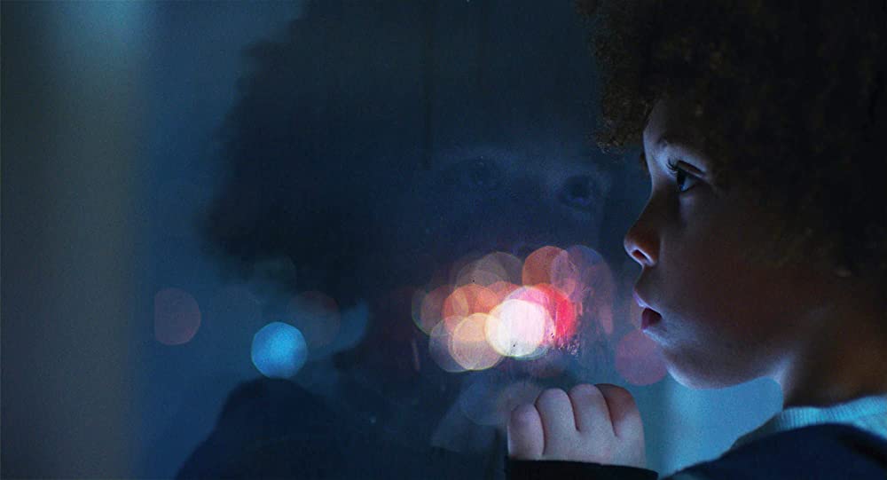 きっと地上には満天の星の画像