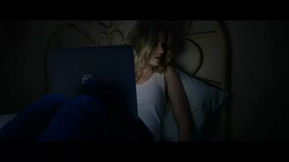 「カウントダウン」エリザベス・ライルの画像