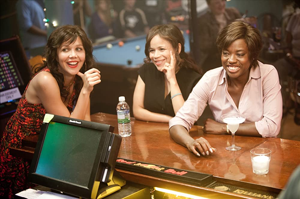 「ウォント・バック・ダウン ママたちの学校戦争」ロージー・ペレス & ビオラ・デイビス & マギー・ギレンホールの画像