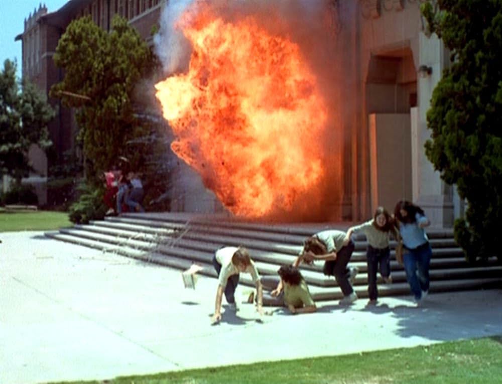 マッドボンバーの画像