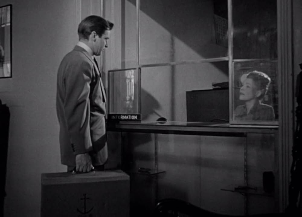 夜歩く男の画像