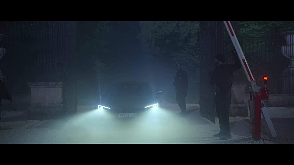 「グレイマン」の画像