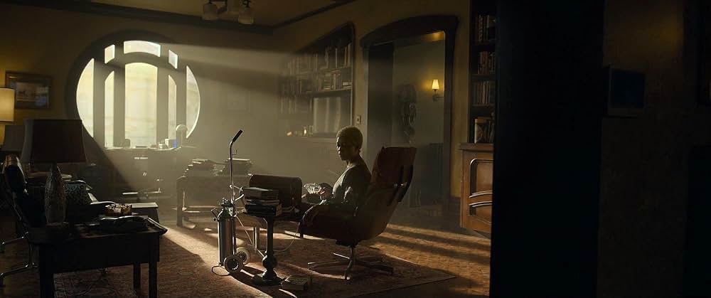 「グレイマン」の画像