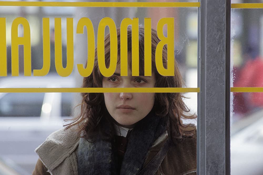 「ホワイト・ライズ」ローズ・バーンの画像