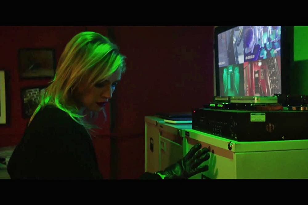 サヴェージ・ウーマン 美しき制裁の画像