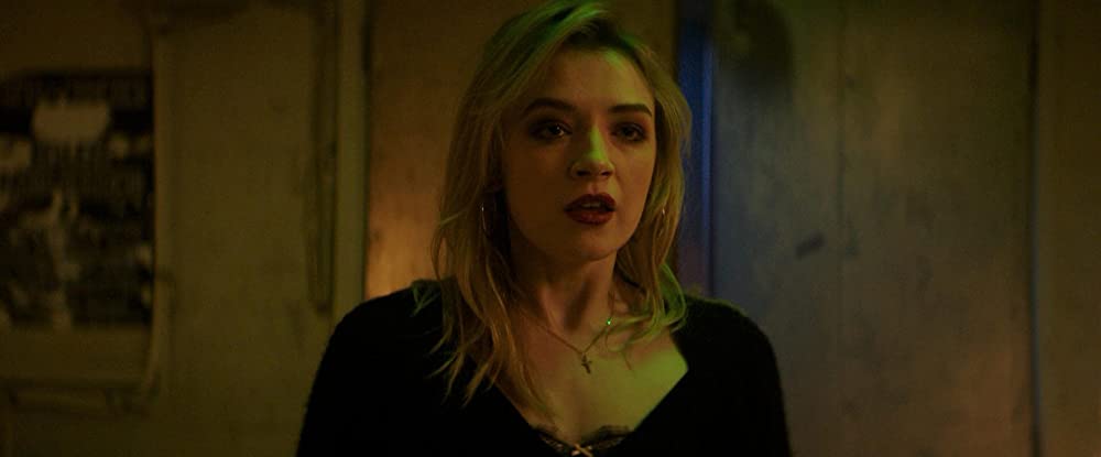 サヴェージ・ウーマン 美しき制裁の画像