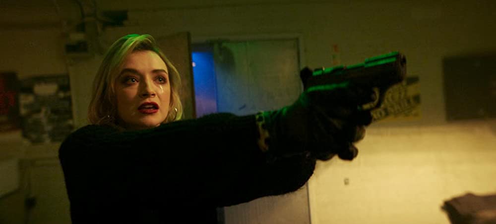 「サヴェージ・ウーマン 美しき制裁」サラ・ボルジャーの画像