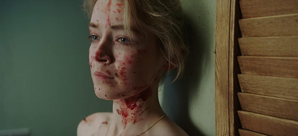 「サヴェージ・ウーマン 美しき制裁」サラ・ボルジャーの画像