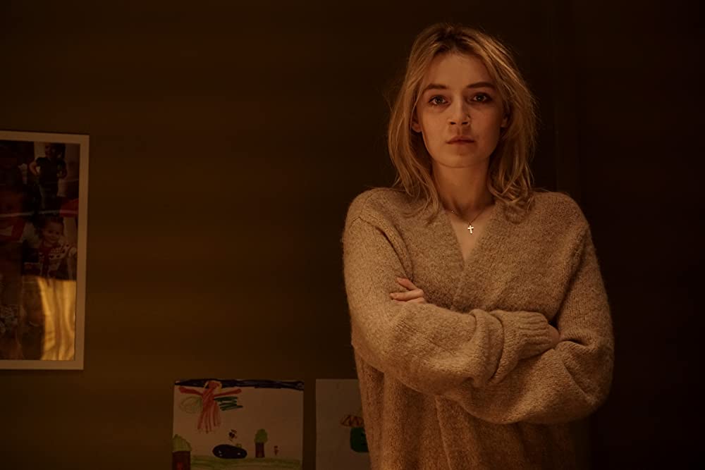 「サヴェージ・ウーマン 美しき制裁」サラ・ボルジャーの画像