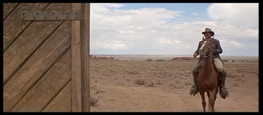 遠い喇叭の画像