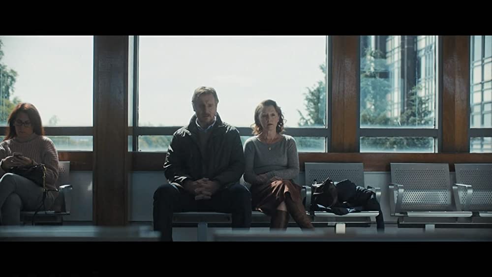 「オーディナリー・ラブ ありふれた愛の物語」リーアム・ニーソン & レスリー・マンビルの画像
