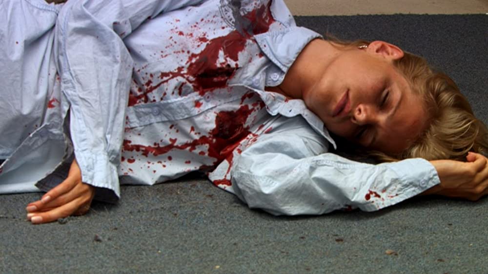 イントゥ・ザ・ブルー2の画像