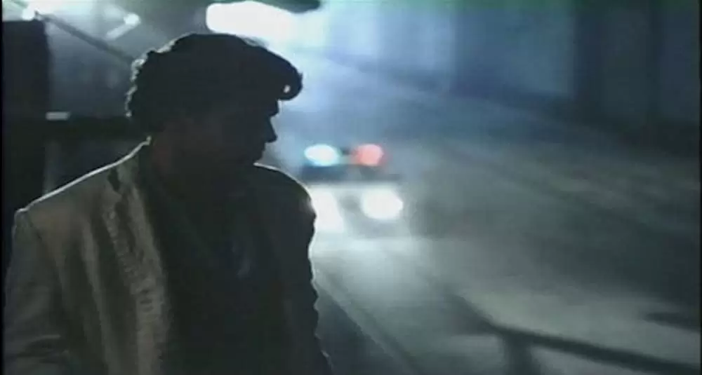 「愛の拘束」ケビン・アンダーソンの画像