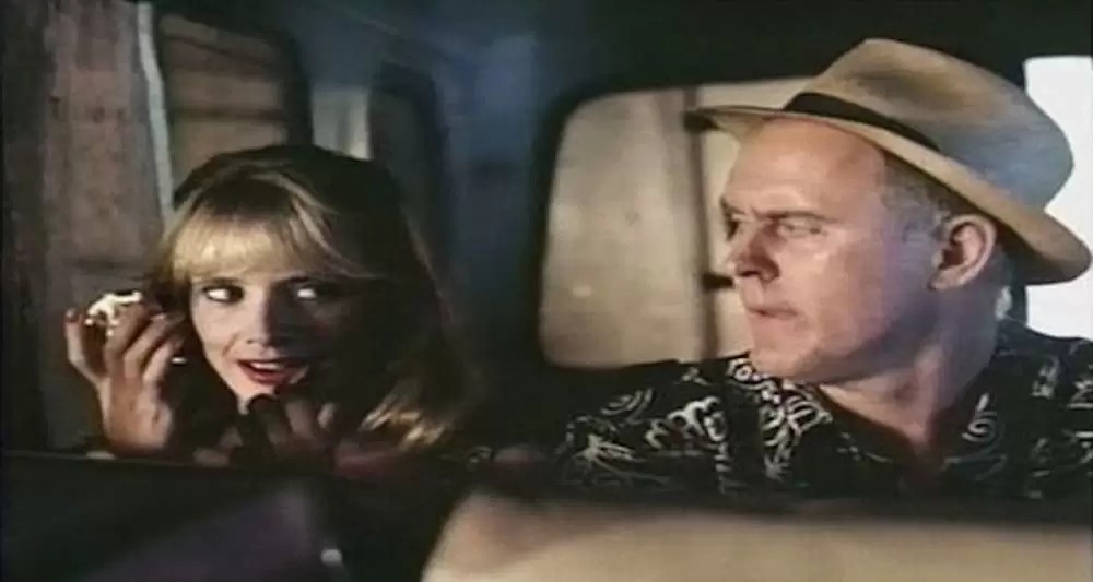 愛の拘束の画像