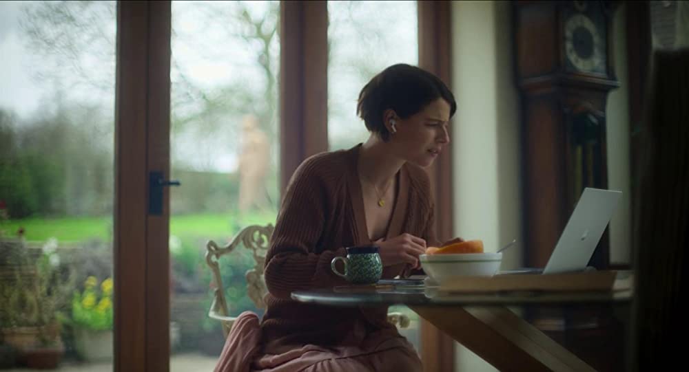 「MEN 同じ顔の男たち」ジェシー・バックリーの画像