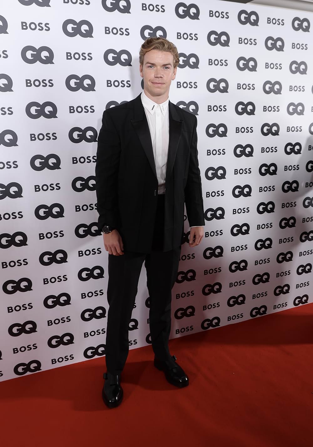 MEN 同じ顔の男たちの画像