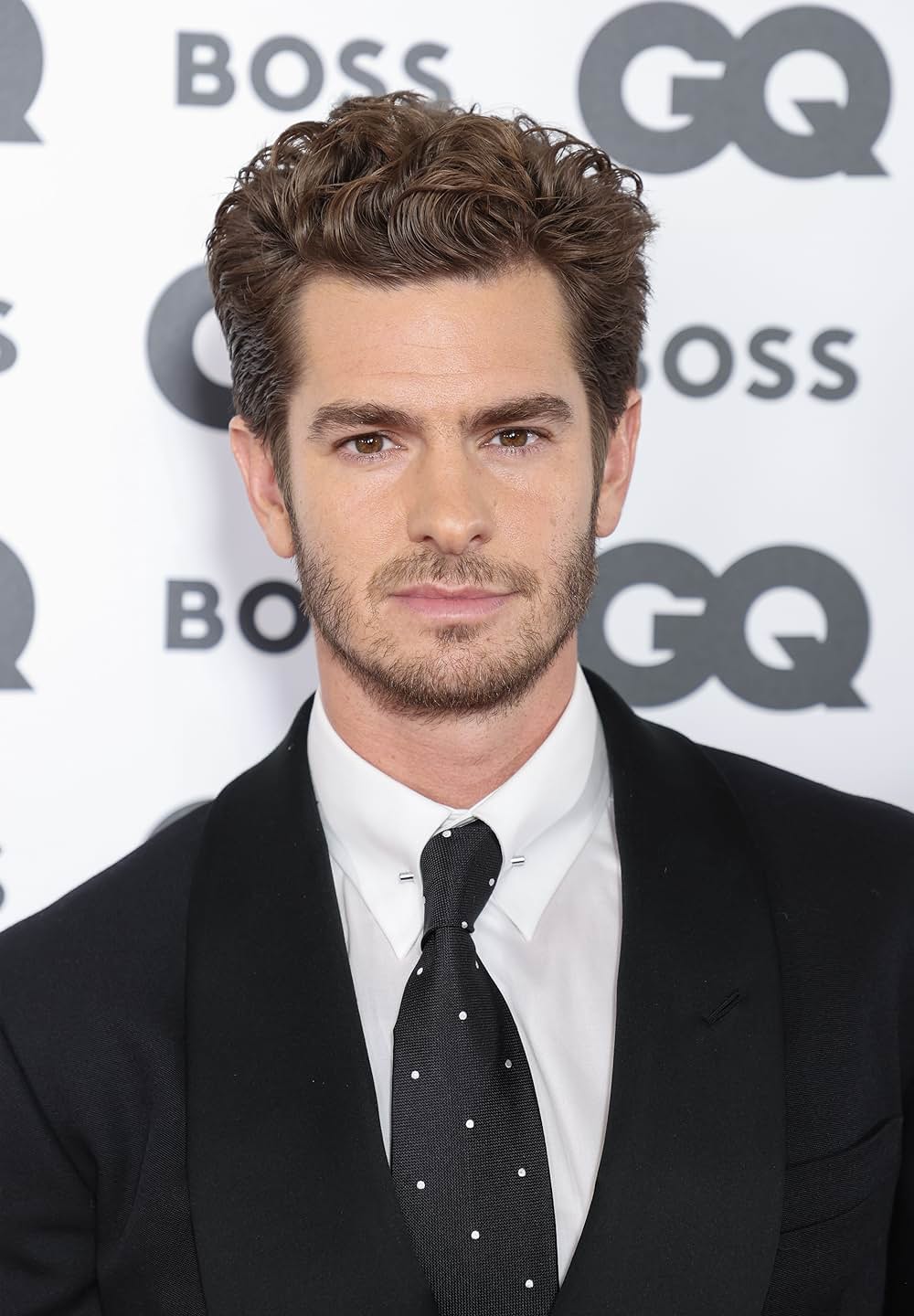 MEN 同じ顔の男たちの画像