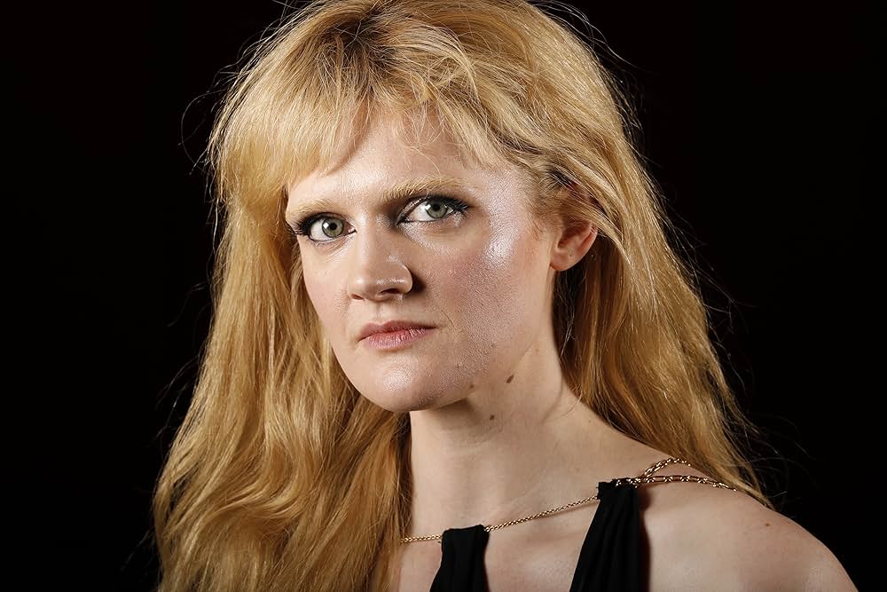 MEN 同じ顔の男たちの画像