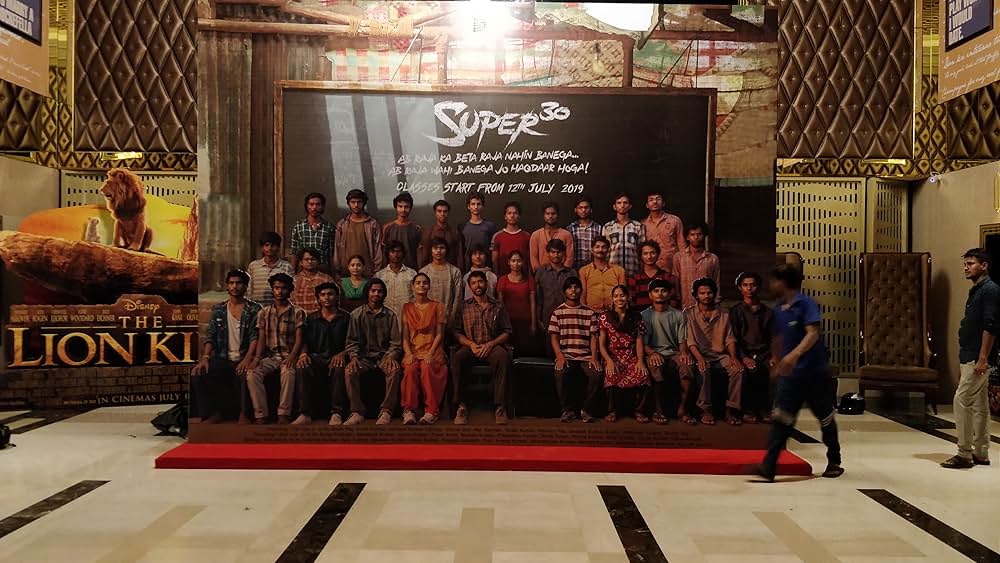 スーパー30 アーナンド先生の教室の画像