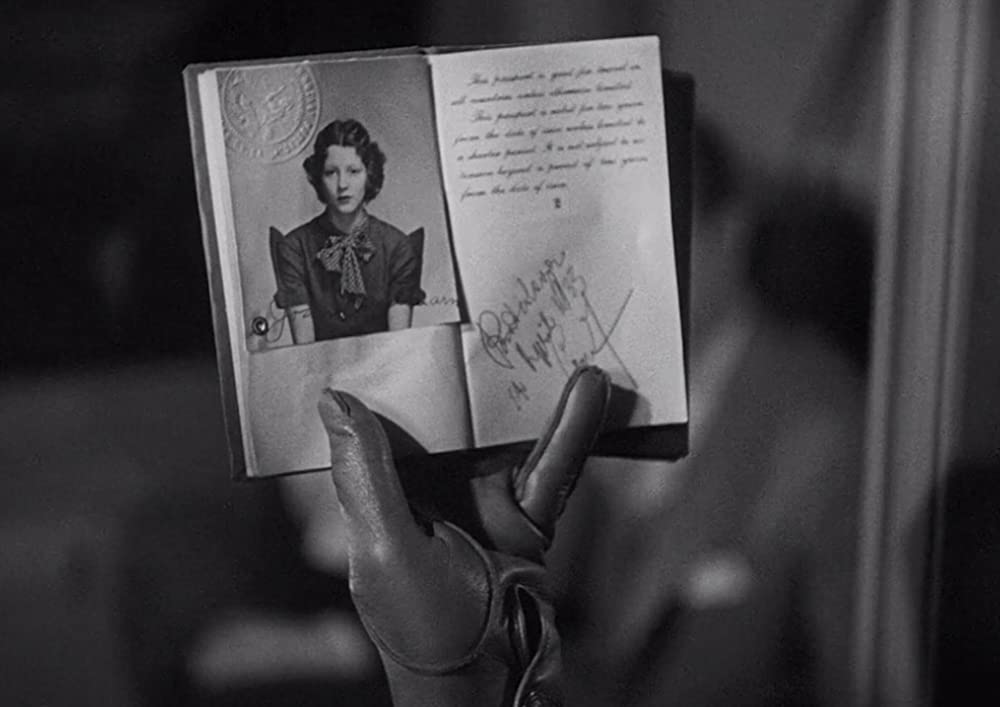 「黒猫」ジュリー・ビショップの画像