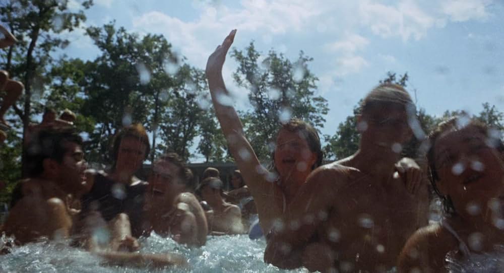 泳ぐひとの画像