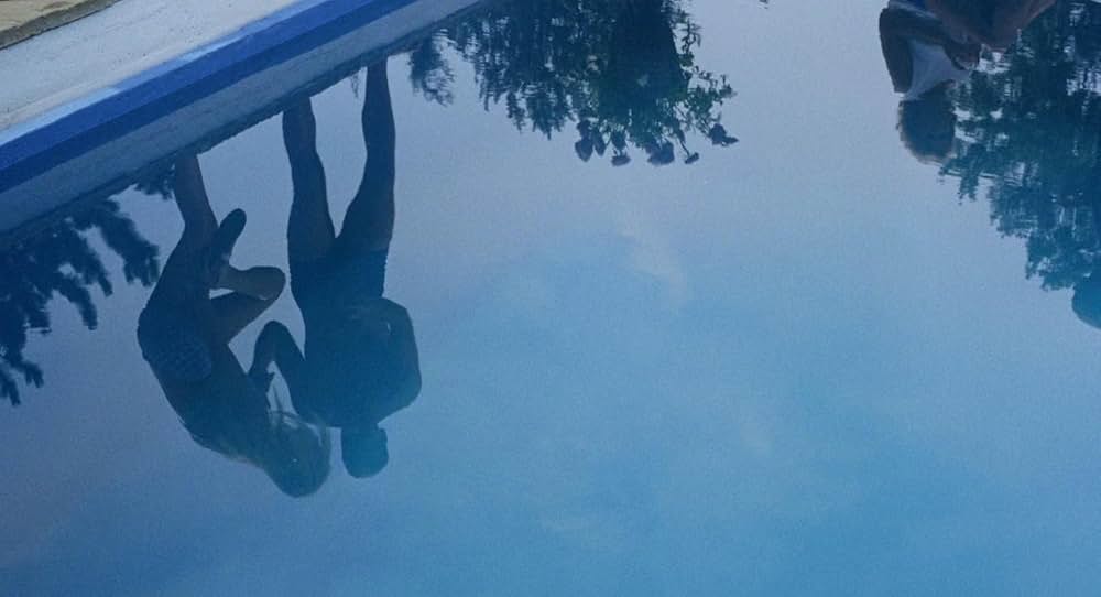 泳ぐひとの画像