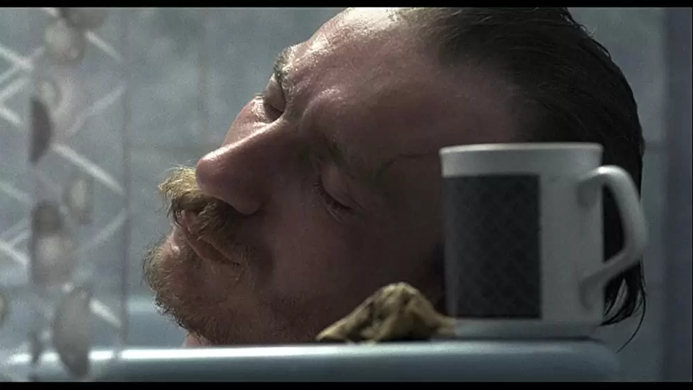 「ネイキッド」デビッド・シューリスの画像